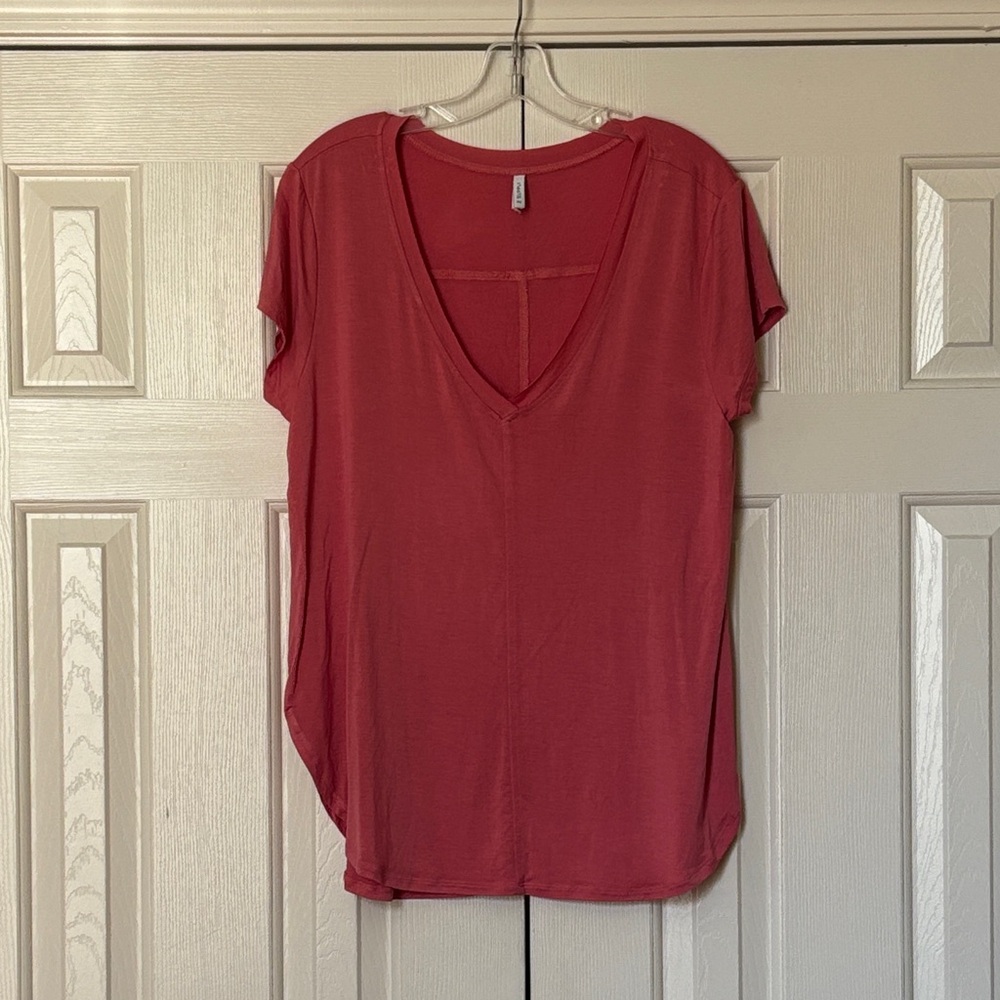 Z Supply V-Neck Tee NWOT